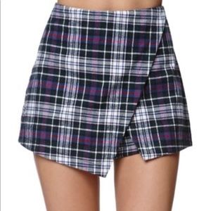 pacsun la hearts plaid envelope skort